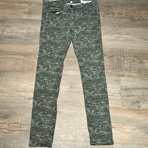 Rag & Bone Pixel Camo skinny Jeans Size 29